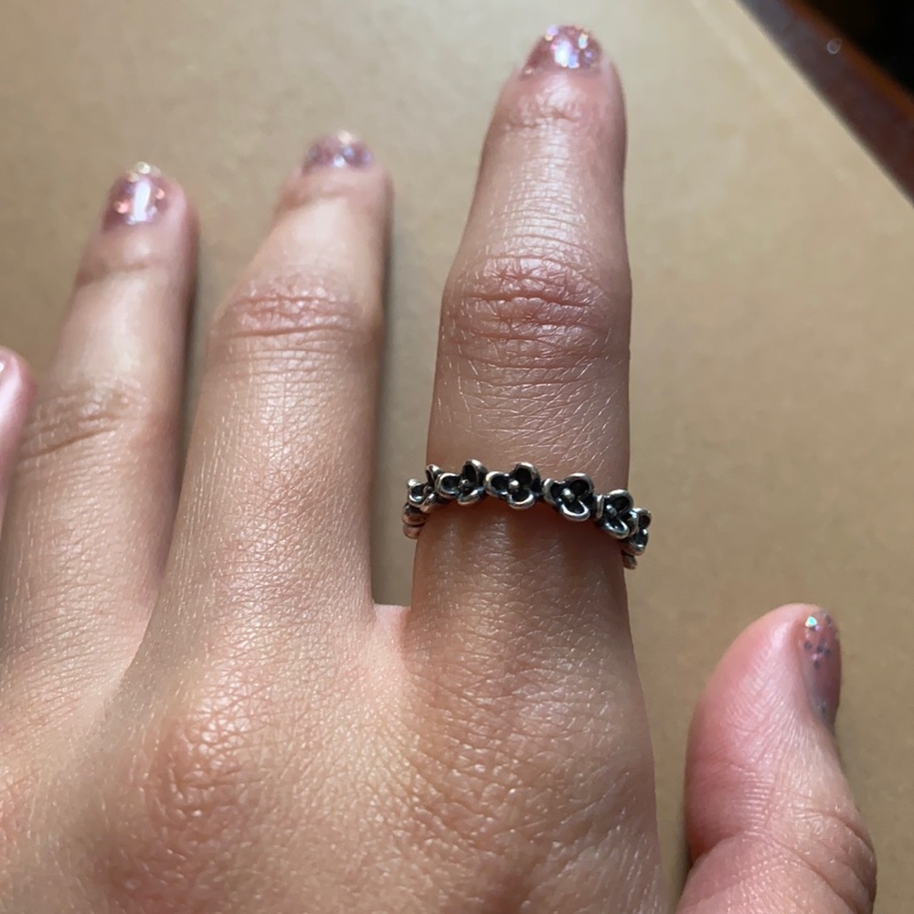 Pandora - Flower ring